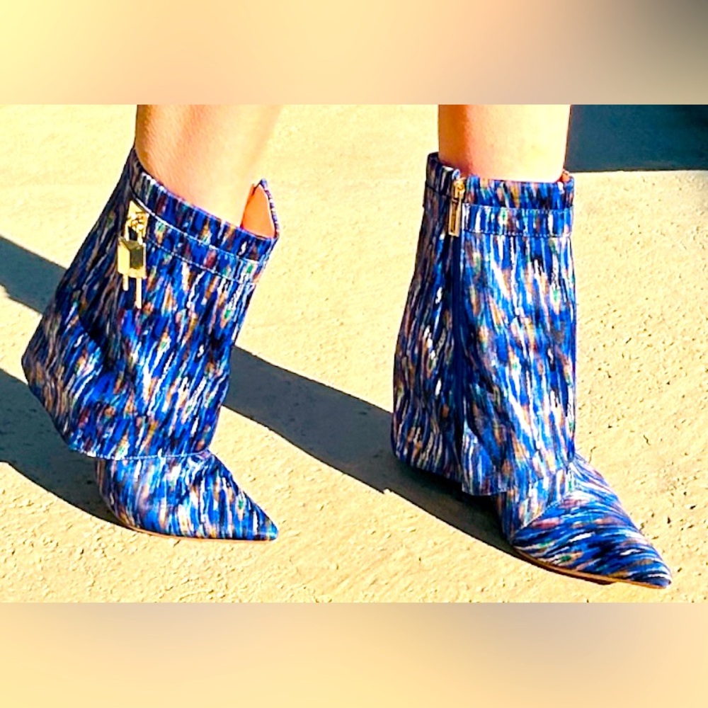Cape Robbin Robin Electric Blue print valley fold over skirted ankle bootie💙